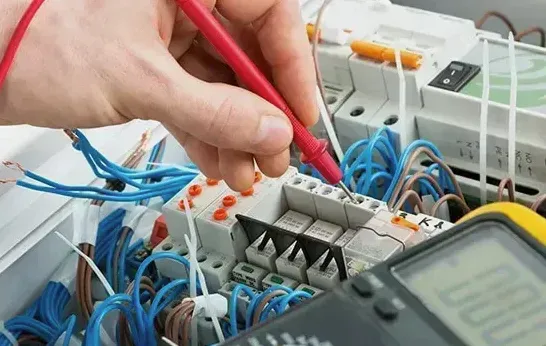 Professional electrician in New Malden